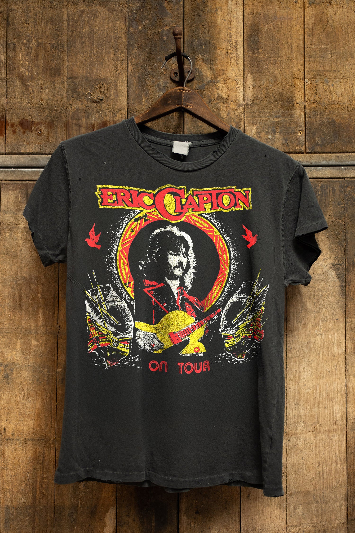 ERIC CLAPTON ON TOUR – MadeWorn