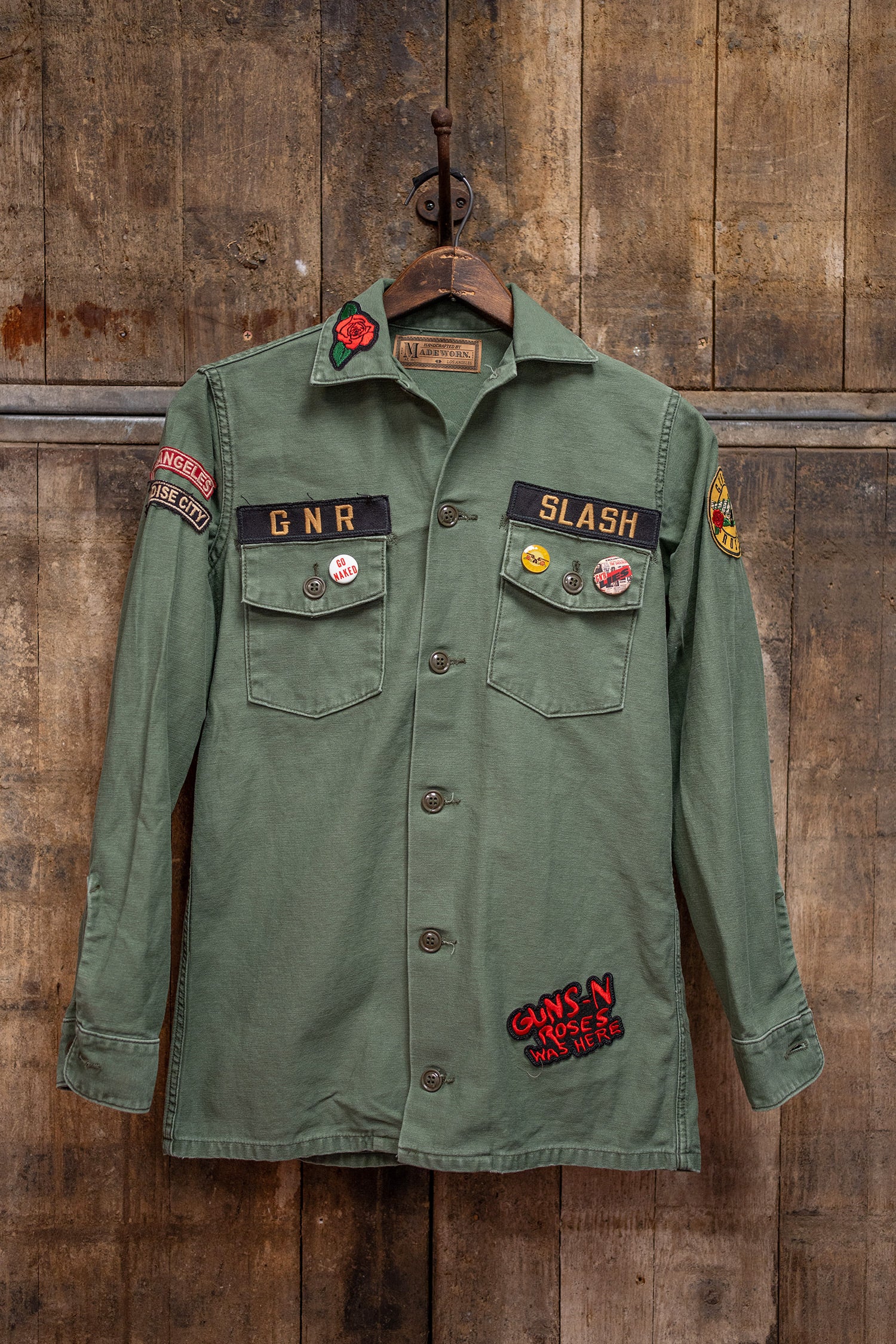 GUNS N