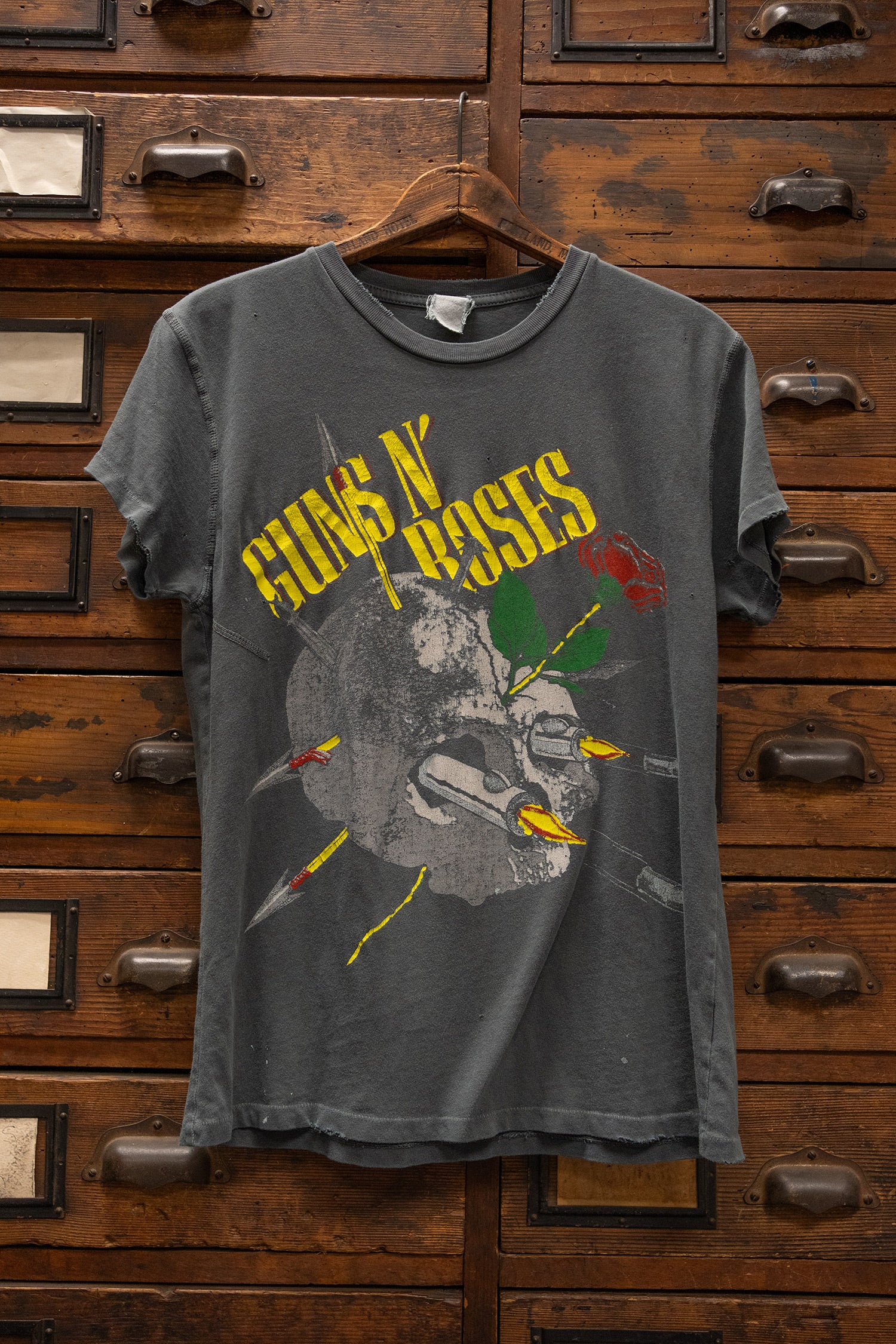 GUNS N' ROSES CROSSFIRE – MadeWorn