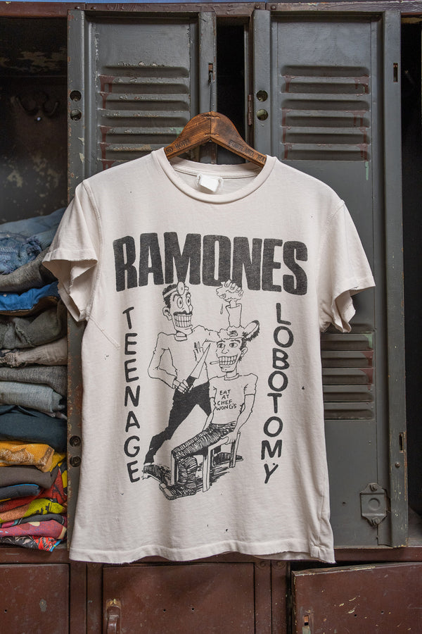 RAMONES NO MIND TO LOSE