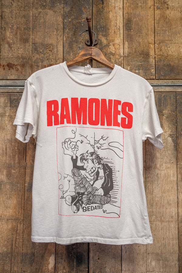 RAMONES SEDATED '90S FIT